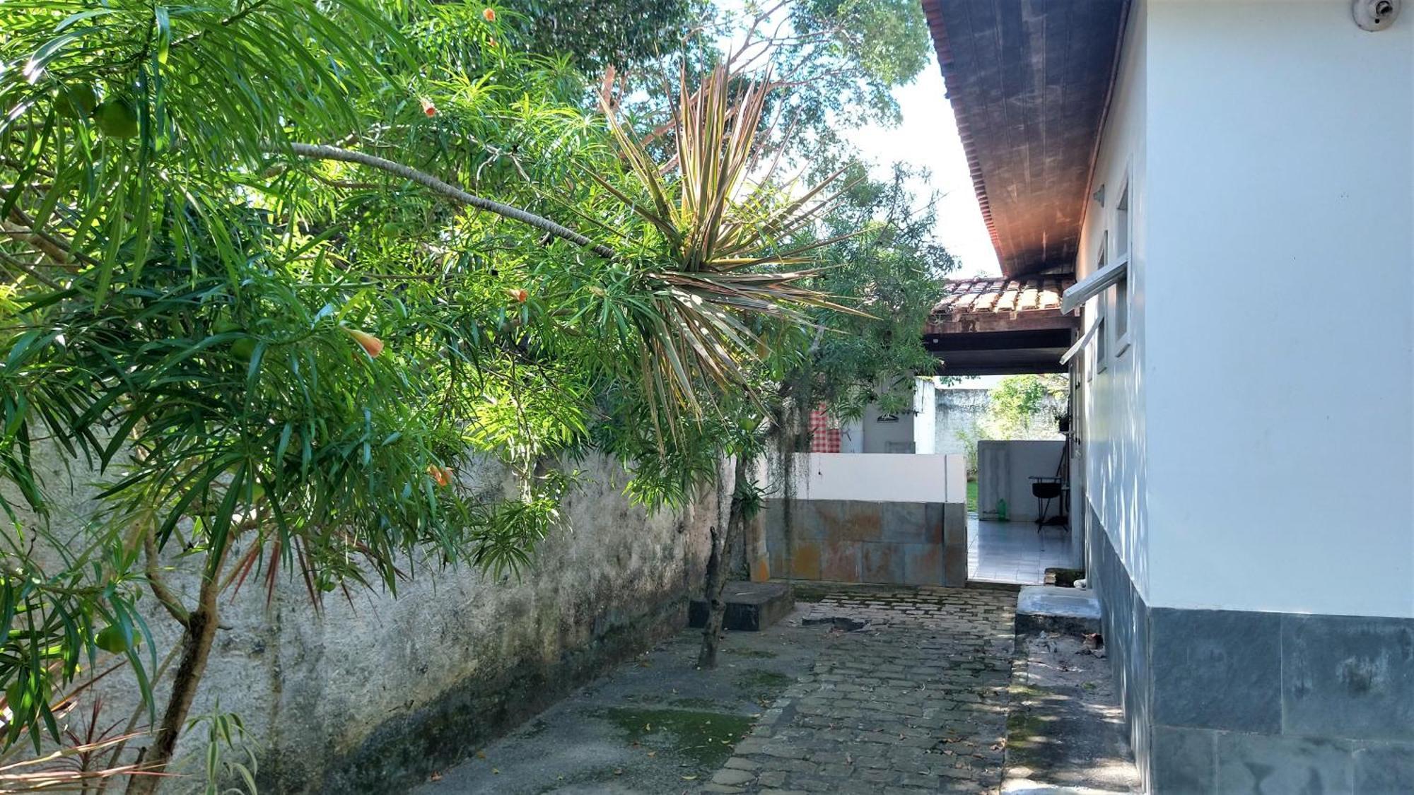 Casa Saquarema: Spacious 3-Bedroom Suite with Large Garden, Near Beach Exterior photo